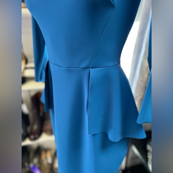 Chiara Boni La Petite Robe
Nabira Peplum Sheath Dress - Picture 11 of 15